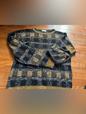 Chunky Knit Sweater in Black and Mustard